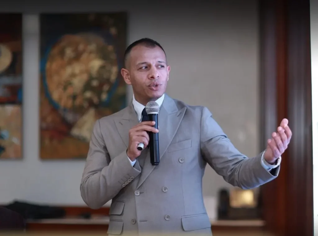 دكتور محمد مجدي النجار جراح الشرج والمستقيم